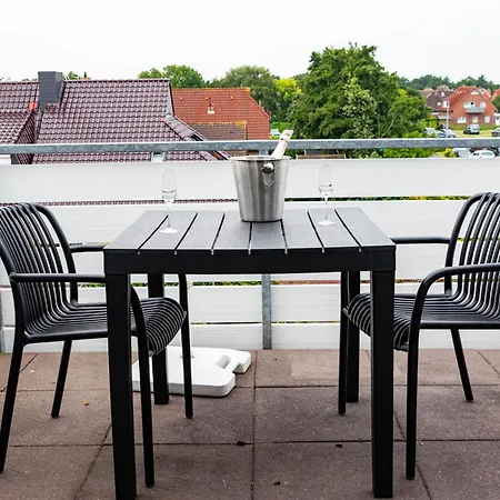 Mantelmoewe By Interhome * Norddeich (Norden)